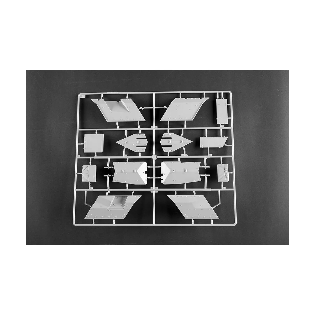 German Leopard 2A6 MBT, 1/16 - Trumpeter 00966