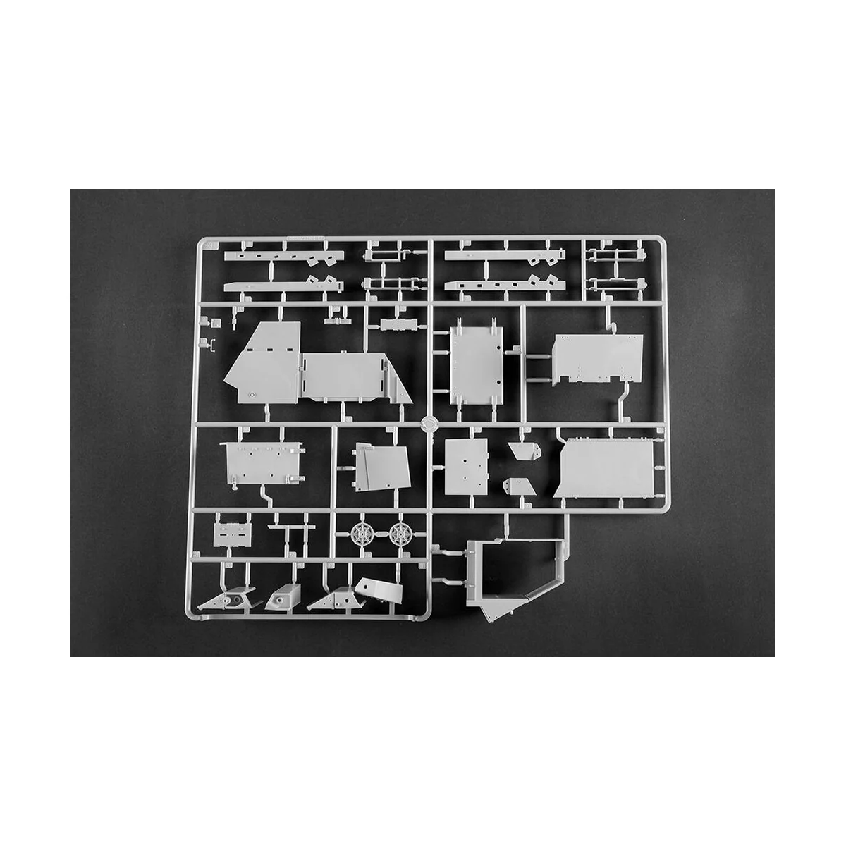 German Leopard 2A6 MBT, 1/16 - Trumpeter 00966