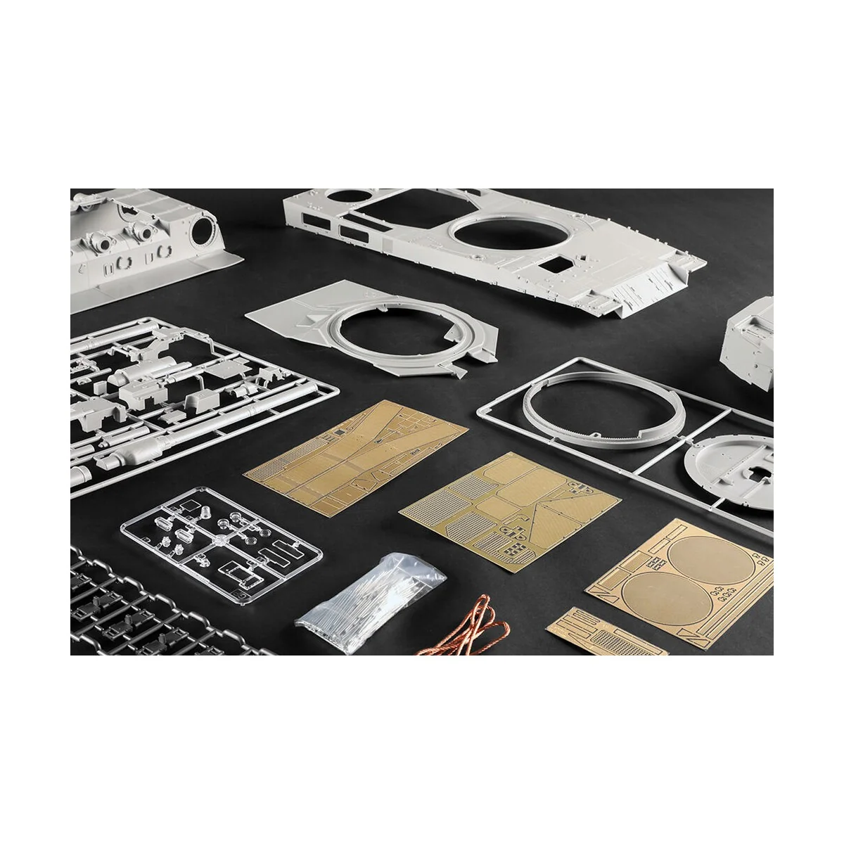 German Leopard 2A6 MBT, 1/16 - Trumpeter 00966