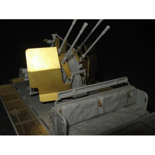 2 cm Flakvierling 38 Selbstfahrlafette (Sd.Kfz.7/1 early version), ...