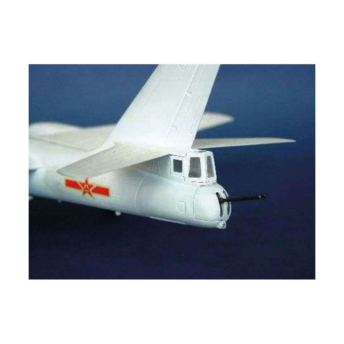 Harbin H-5 Bomber, 1/72 - Trumpeter 01603 Harbin H-5 Bomber, 1/72 - Trumpeter 01603