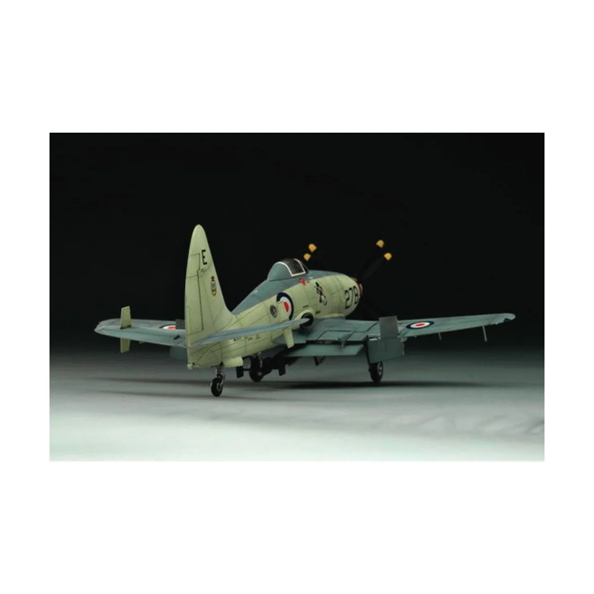 Westland Wyvern S.4, 1/72 - Trumpeter 01619 Westland Wyvern S.4, 1/72 - Trumpeter 01619