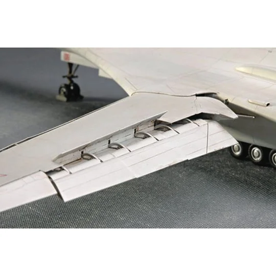 TU-160 Blackjack Bomber - Trumpeter 01620