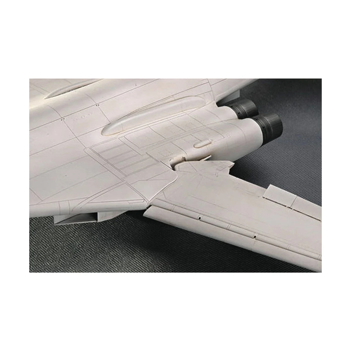 TU-160 Blackjack Bomber, 1/72 - Trumpeter 01620