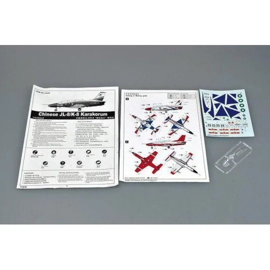 Chinese JL-8 (K-8 Karakorum) Trainer, 1/72 - Trumpeter 01636