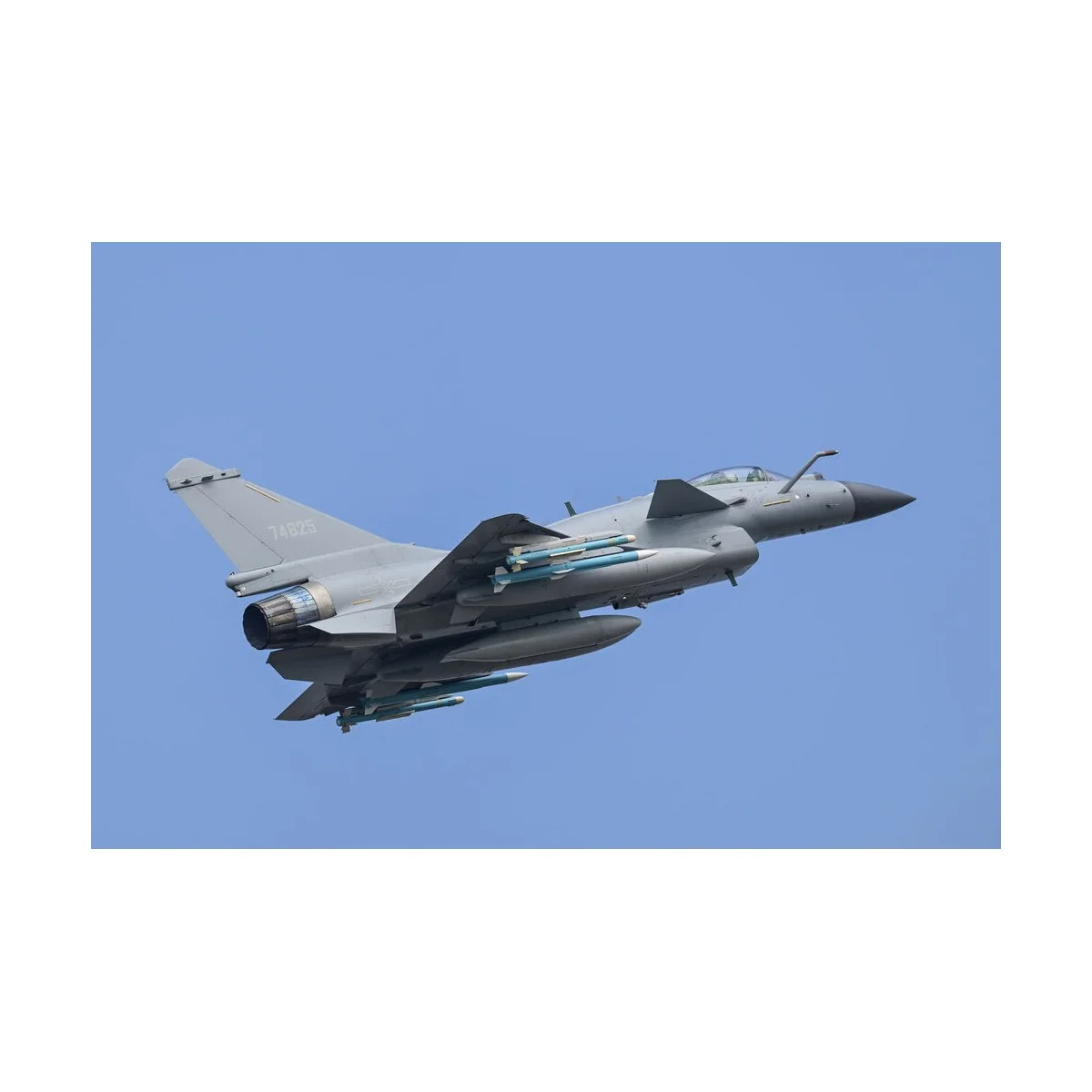 Chinese J-10C Fighter - Trumpeter 01698