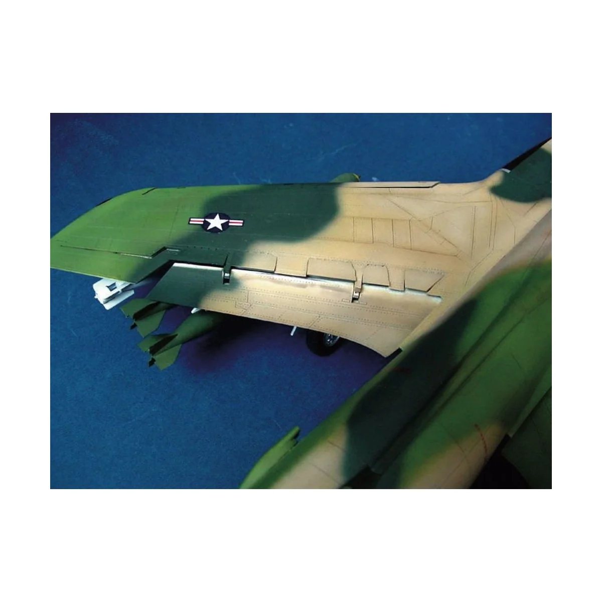 Republic F-105 D Thunderchief - Trumpeter 02201