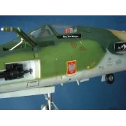 Republic F-105 D Thunderchief, 1/32 - Trumpeter 02201 Republic F-105 D Thunderchief, 1/32 - Trumpeter 02201