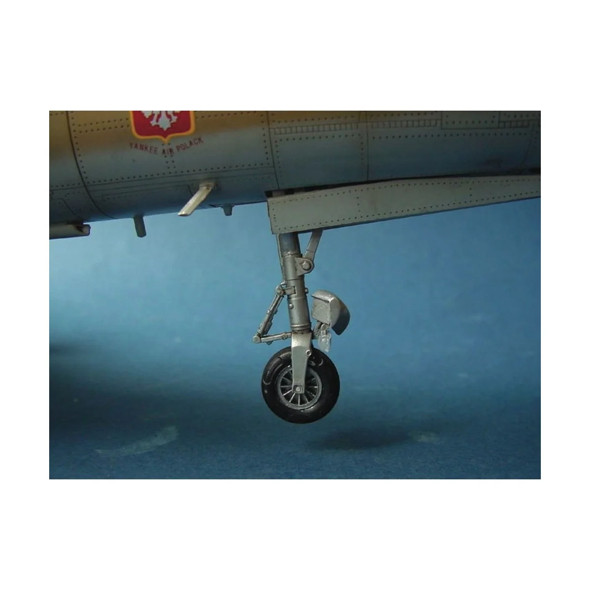 Republic F-105 D Thunderchief, 1/32 - Trumpeter 02201 Republic F-105 D Thunderchief, 1/32 - Trumpeter 02201