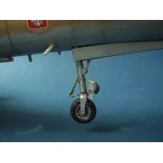 Republic F-105 D Thunderchief, 1/32 - Trumpeter 02201 Republic F-105 D Thunderchief, 1/32 - Trumpeter 02201