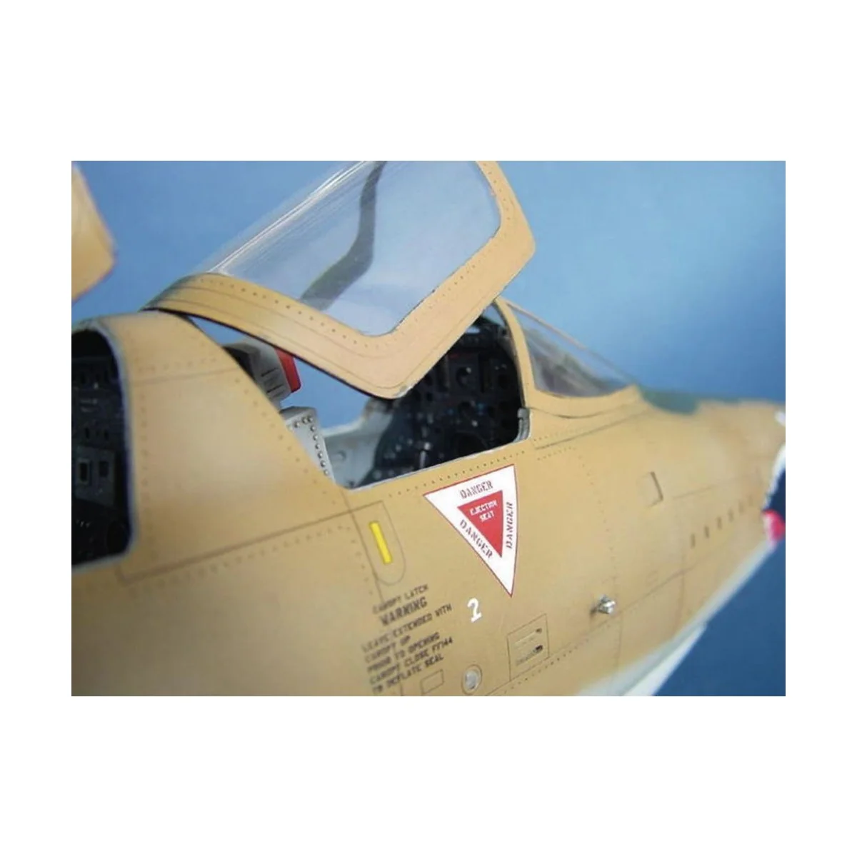 Republic F-105 G Wild Weasel, 1/32 - Trumpeter 02202