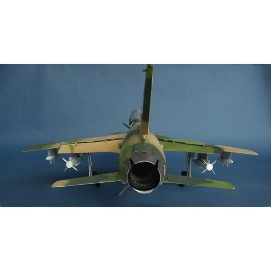 Republic F-105 G Wild Weasel - Trumpeter 02202