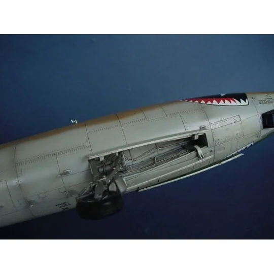 Republic F-105 G Wild Weasel, 1/32 - Trumpeter 02202