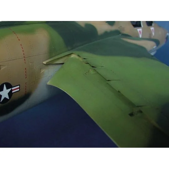 Republic F-105 G Wild Weasel - Trumpeter 02202