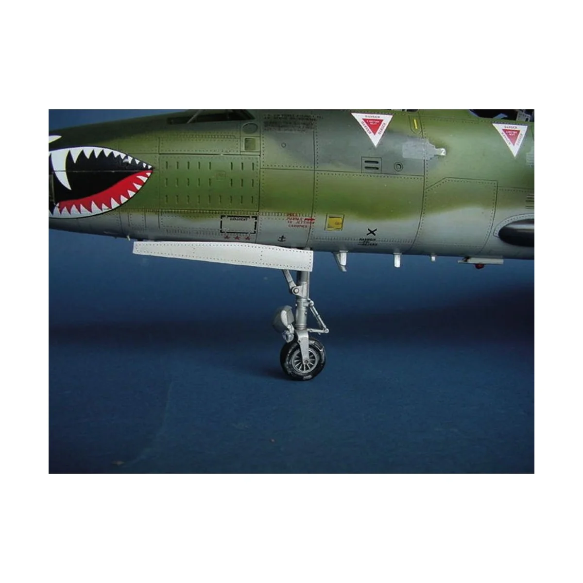 Republic F-105 G Wild Weasel - Trumpeter 02202