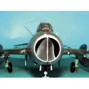 MiG-19 S Farmer C, 1/32 - Trumpeter 02207