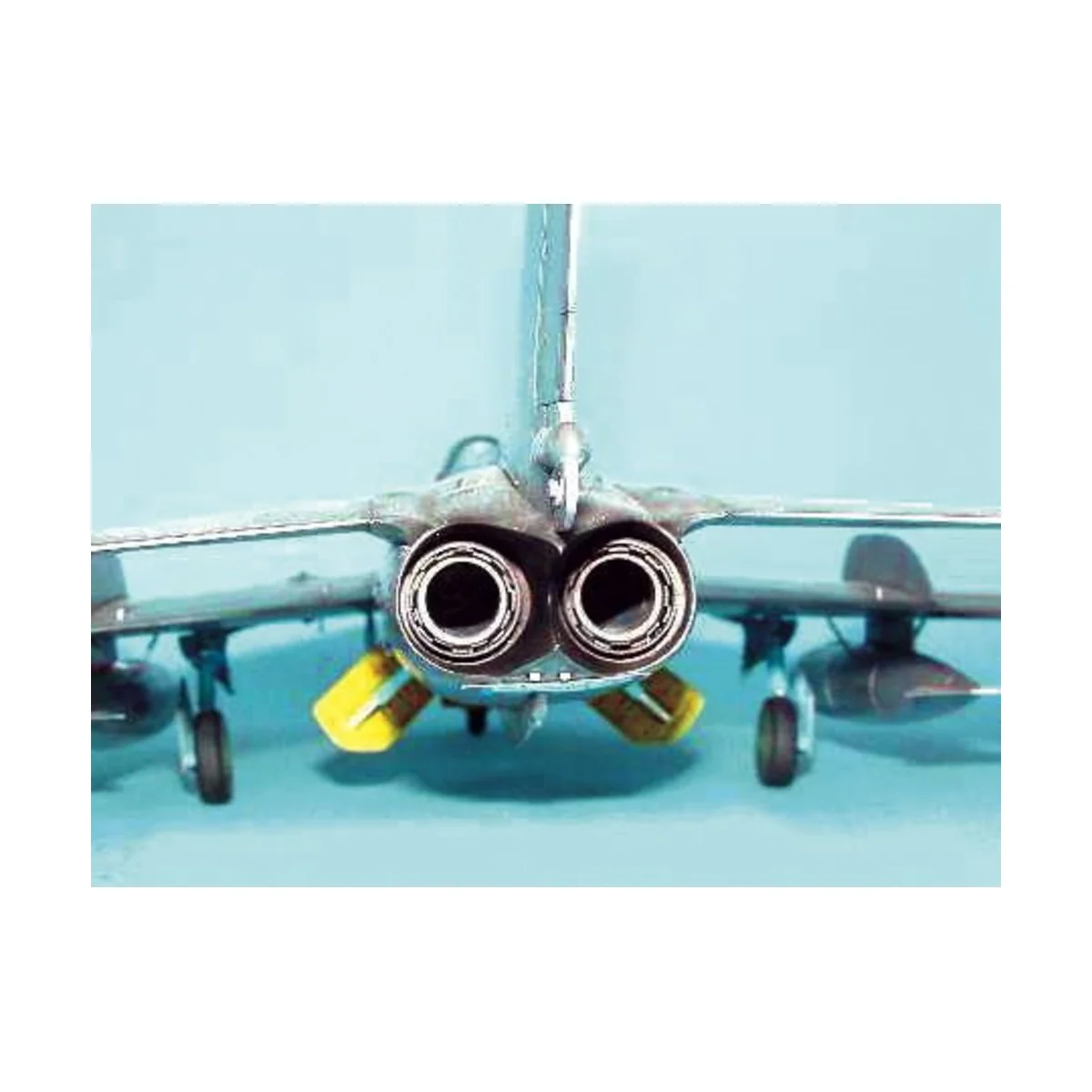 MiG-19 PM Farmer E/Shenyang F-6B - Trumpeter 02209