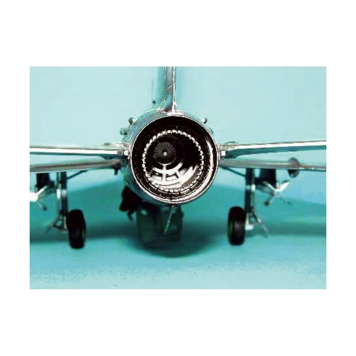 MiG-21 F-13 - Trumpeter 02210