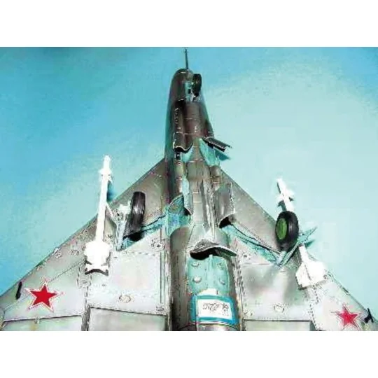 MiG-21 F-13 - Trumpeter 02210