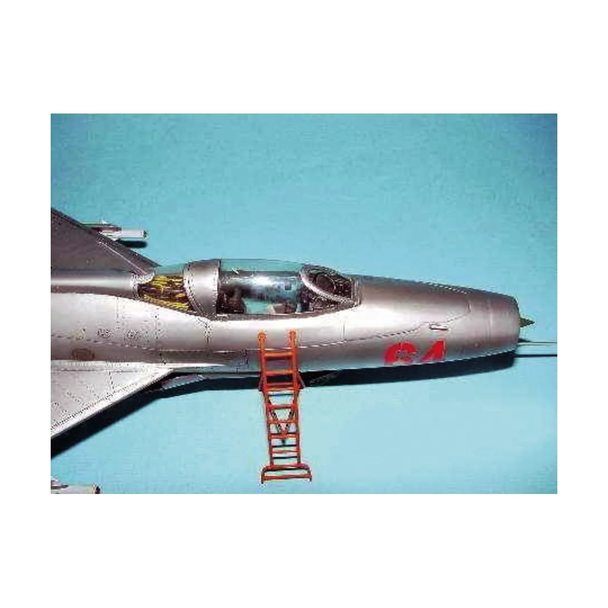 MiG-21 F-13, 1/32 - Trumpeter 02210 MiG-21 F-13, 1/32 - Trumpeter 02210