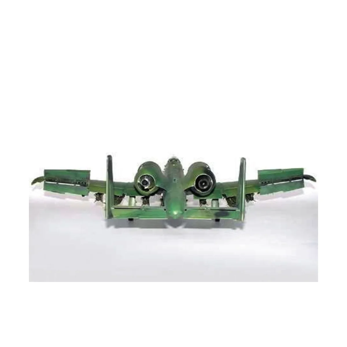 Fairchild A-10 A Thunderbolt II - Trumpeter 02214