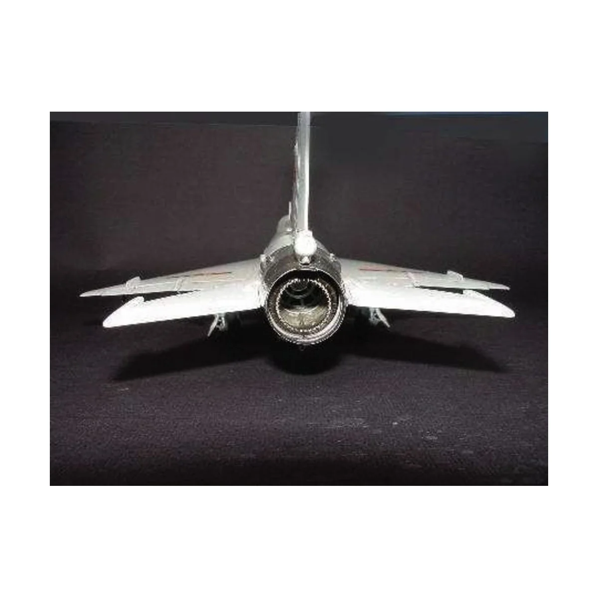 Shenyang F-7 II - Trumpeter 02216