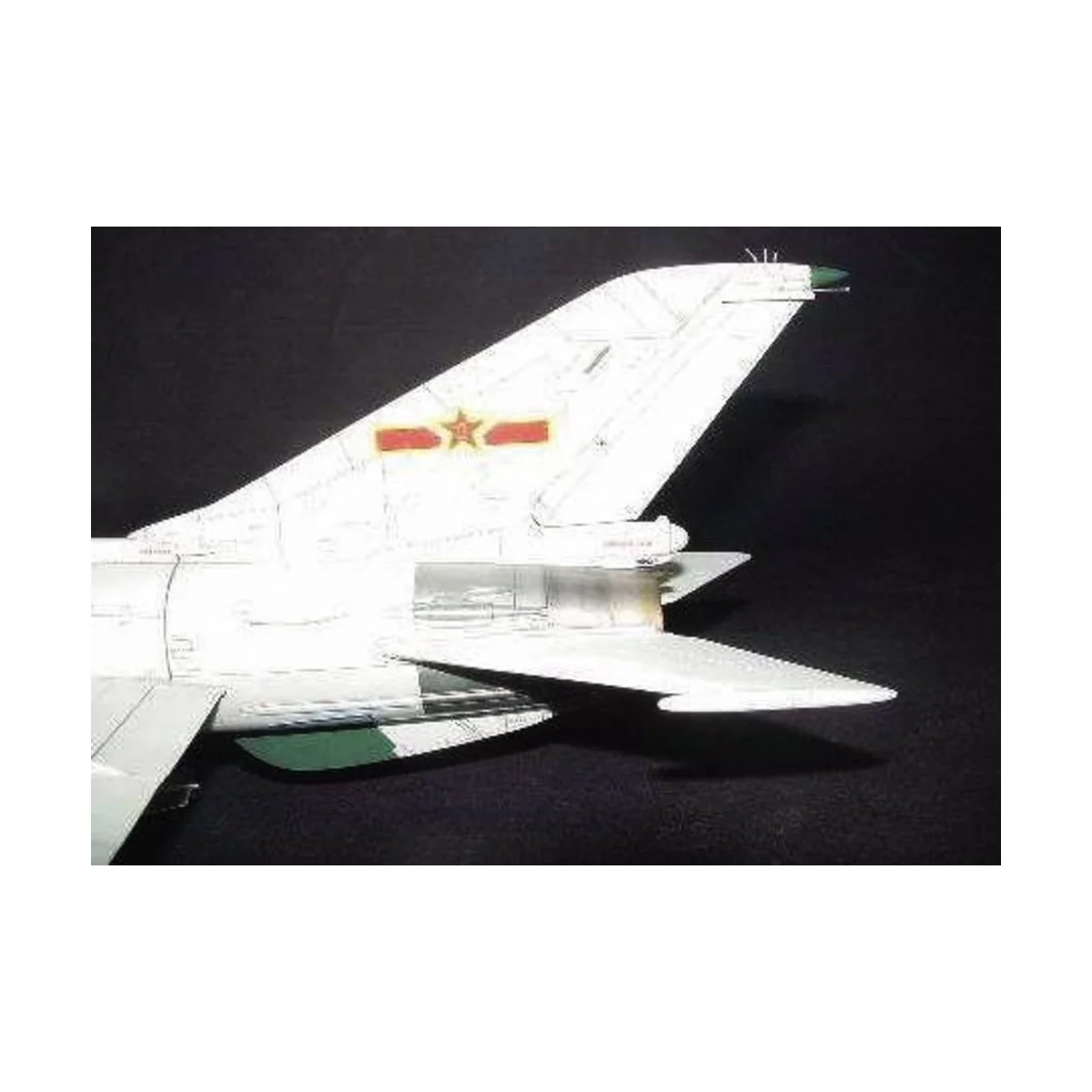 Shenyang F-7 II - Trumpeter 02216