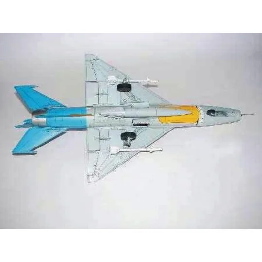 MiG-21 UM Test - Trumpeter 02219