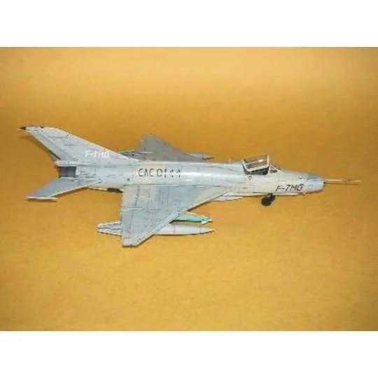 Chengdu F-7 MG - Trumpeter 02220