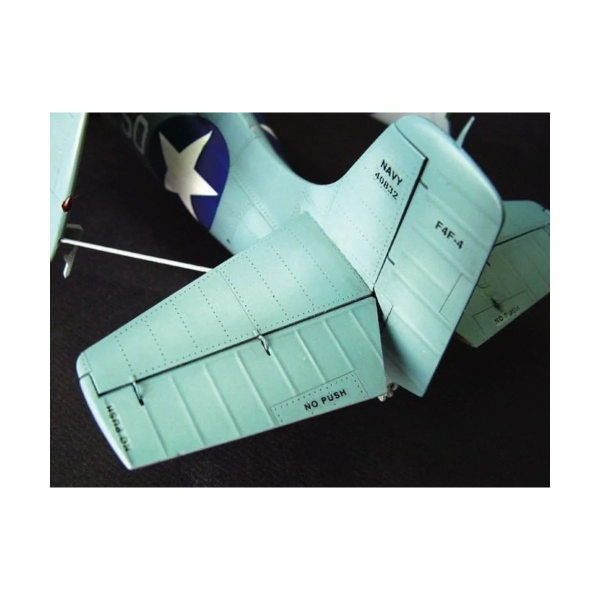 Grumman F4F-4 Wildcat - Trumpeter 02223