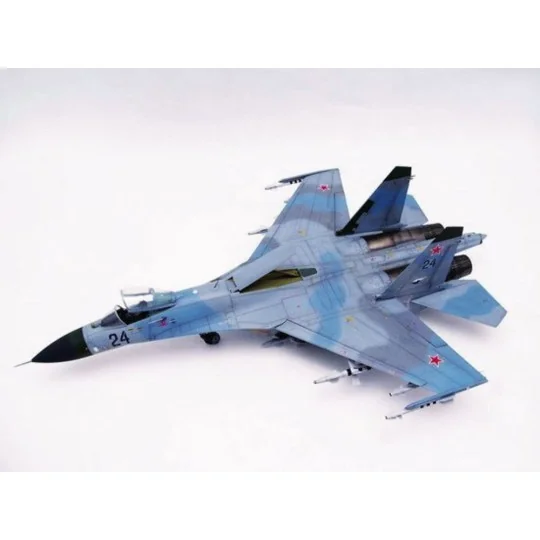 Sukhoi Su-27 Flanker B, 1/32 - Trumpeter 02224