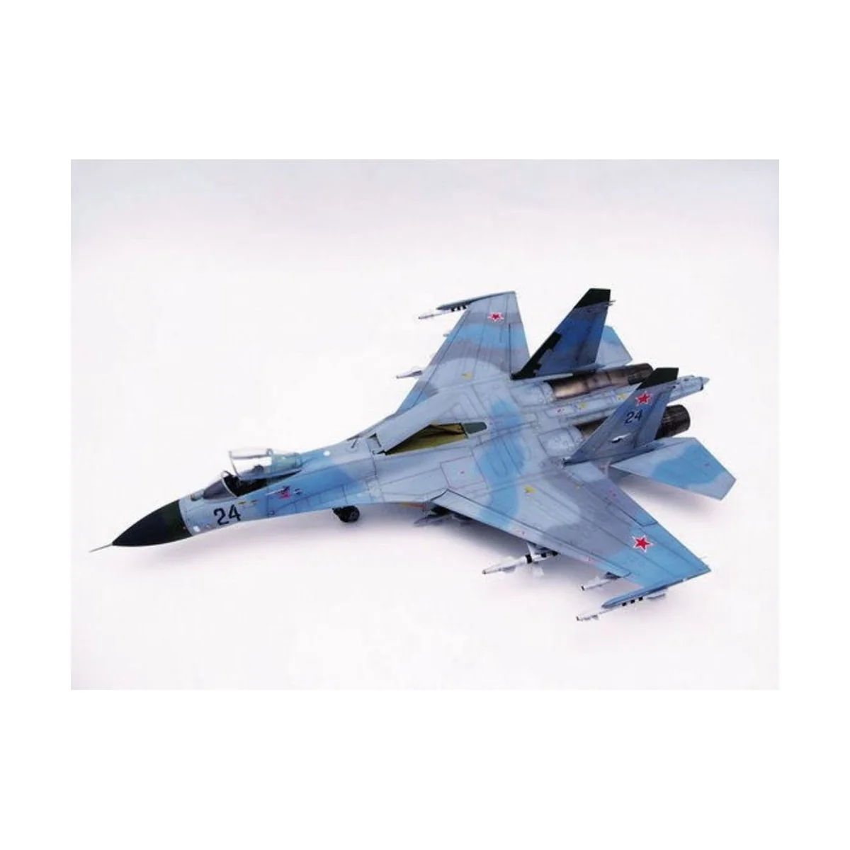 Sukhoi Su-27 Flanker B, 1/32 - Trumpeter 02224