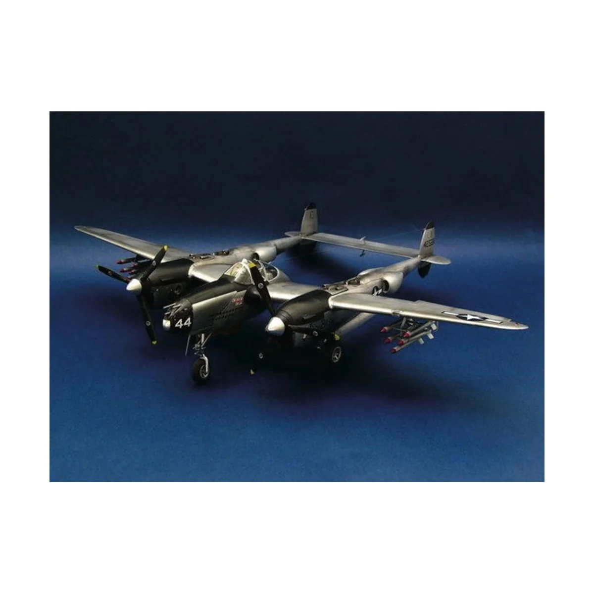 Lockheed P-38 L-5-LO Lightning, 1/32 - Trumpeter 02227 Lockheed P-38 L-5-LO Lightning, 1/32 - Trumpeter 02227