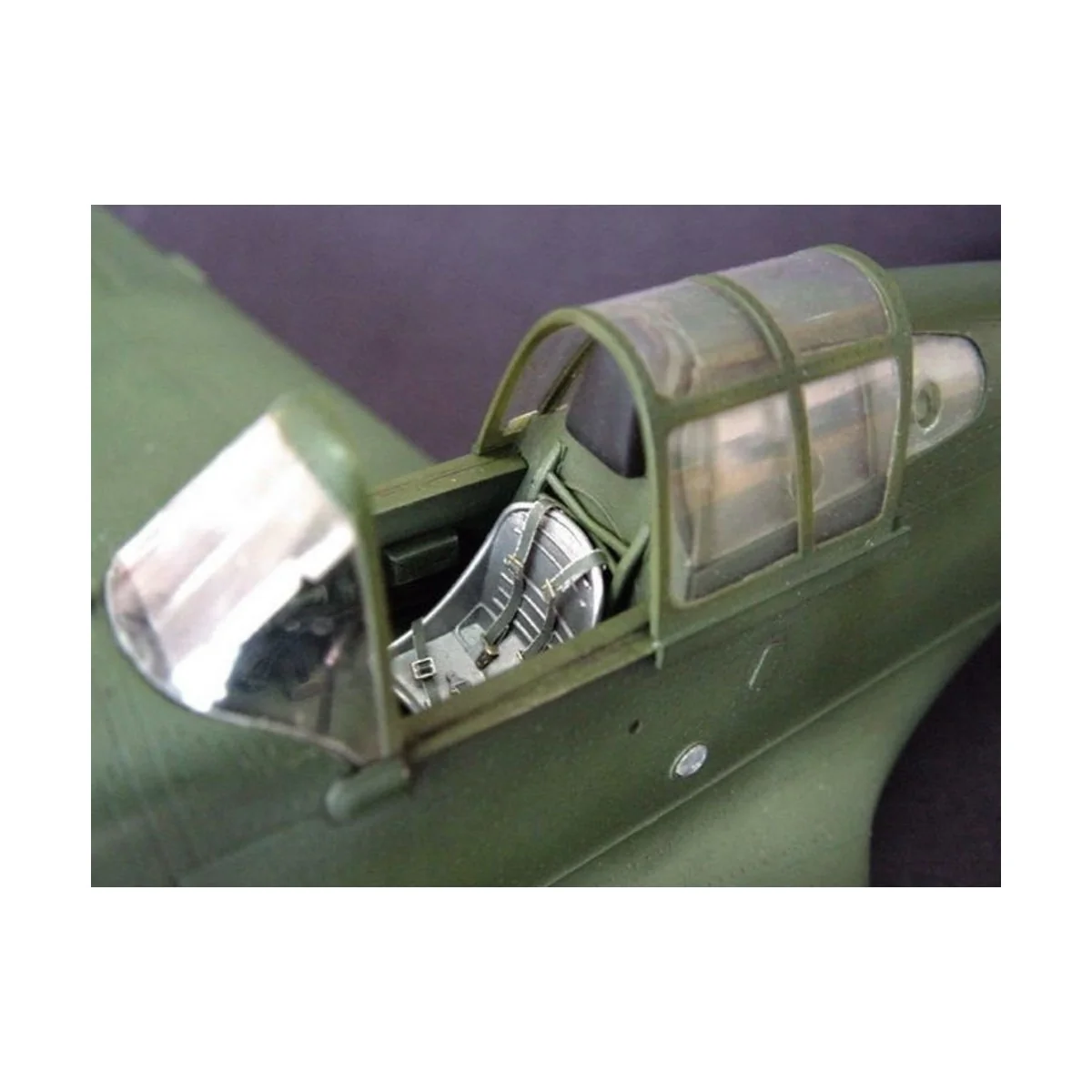 Curtiss P-40B Warhawk - Trumpeter 02228