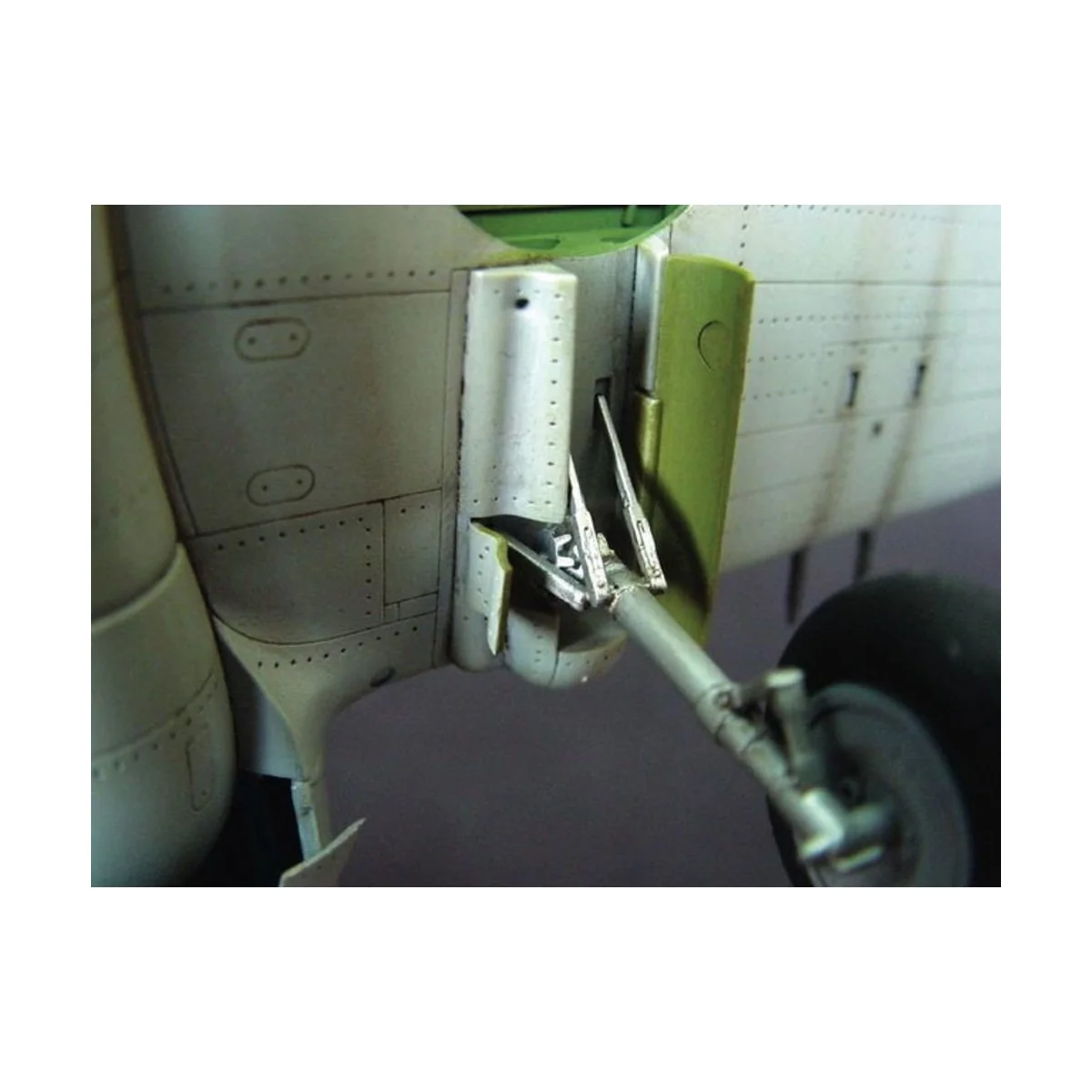 Curtiss P-40B Warhawk, 1/32 - Trumpeter 02228