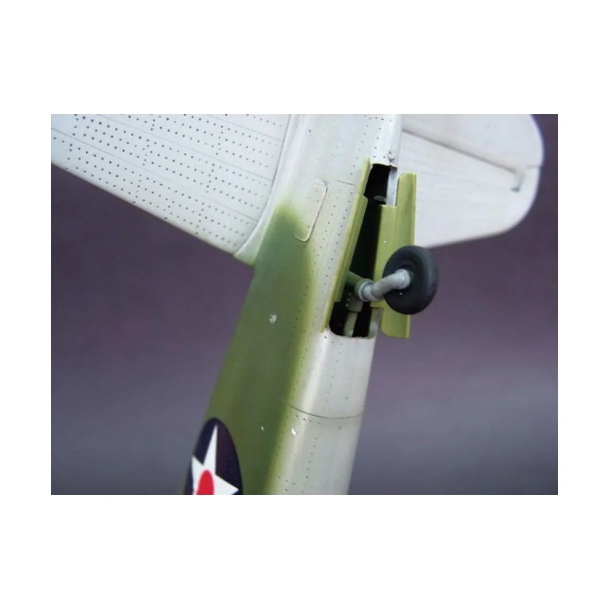 Curtiss P-40B Warhawk, 1/32 - Trumpeter 02228