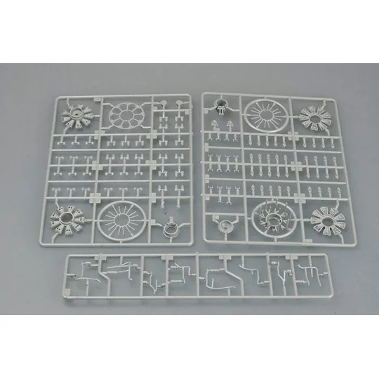 F8F-1 Bearcat, 1/32 - Trumpeter 02247 F8F-1 Bearcat, 1/32 - Trumpeter 02247