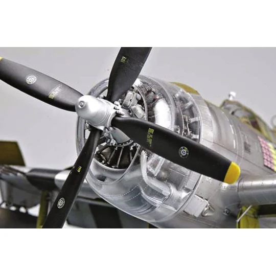 P-47D Razorback Fighter - Trumpeter 02262