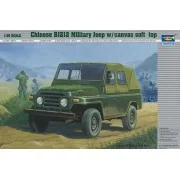 Chinesischer BJ212 Militär-Jeep - Trumpeter 02302