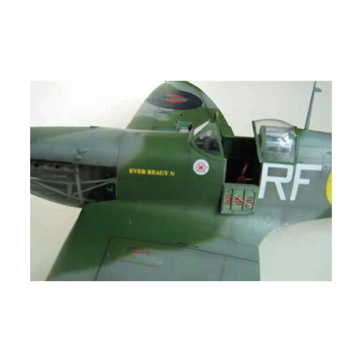 Supermarine Spitfire Mk. Vb, 1/24 - Trumpeter 02403 Supermarine Spitfire Mk. Vb, 1/24 - Trumpeter 02403