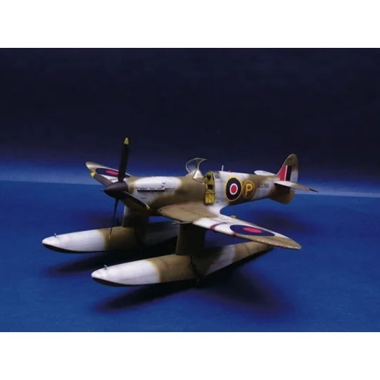 Supermarine Spitfire Mk. Vb Wasserflugzeug, 1/24 - Trumpeter 02404 Supermarine Spitfire Mk. Vb Wasserflugzeug, 1/24 - Trumpeter 02404