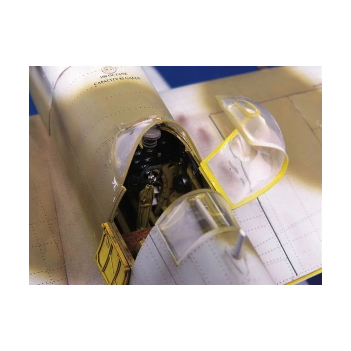 Supermarine Spitfire Mk. Vb Wasserflugzeug, 1/24 - Trumpeter 02404 Supermarine Spitfire Mk. Vb Wasserflugzeug, 1/24 - Trumpeter 02404