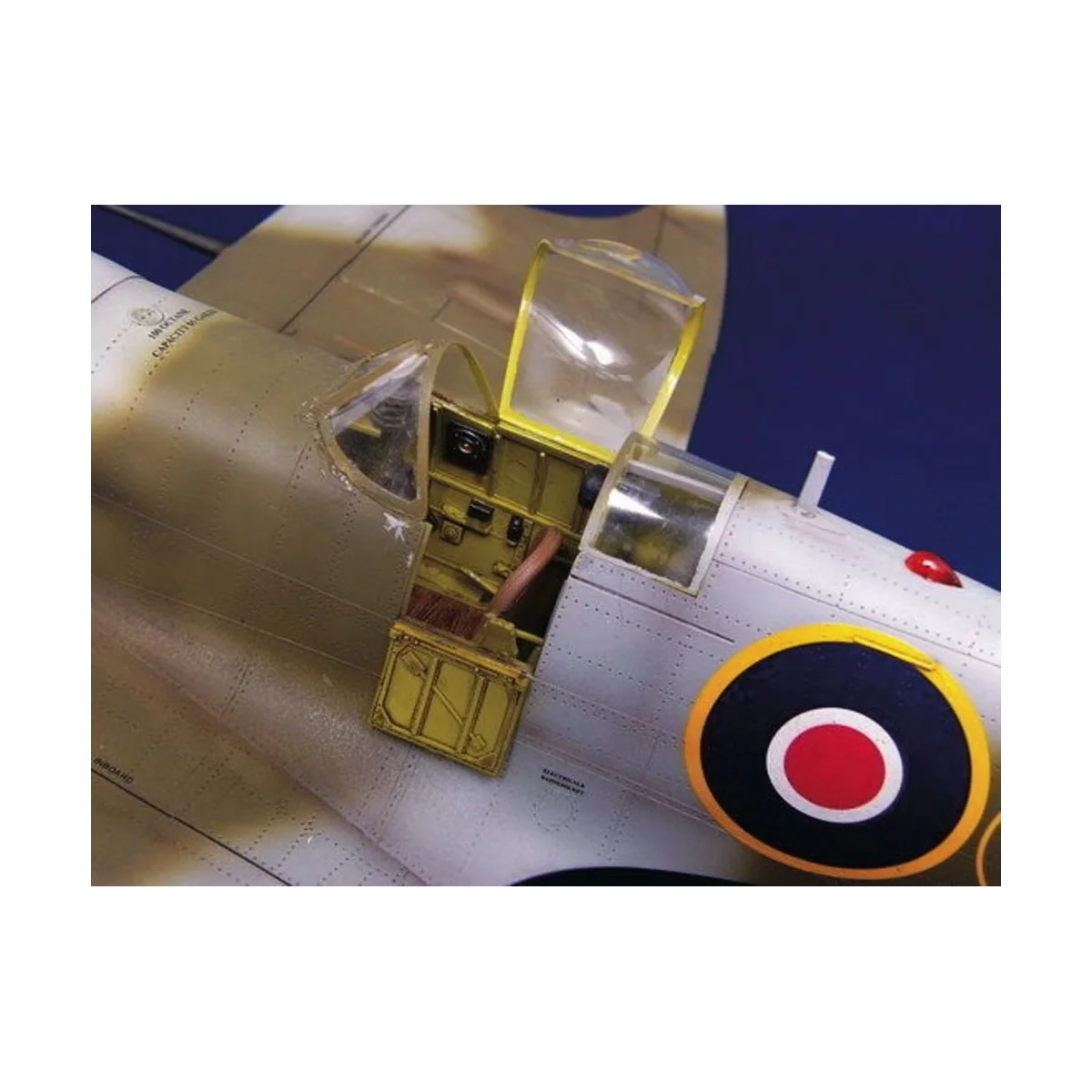 Supermarine Spitfire Mk. Vb Wasserflugzeug, 1/24 - Trumpeter 02404 Supermarine Spitfire Mk. Vb Wasserflugzeug, 1/24 - Trumpeter 02404