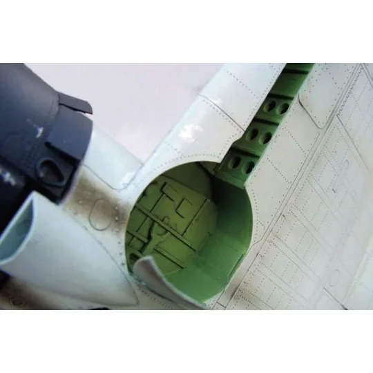 Mitsubishi A6M2b Zero Typ 21, 1/24 - Trumpeter 02405