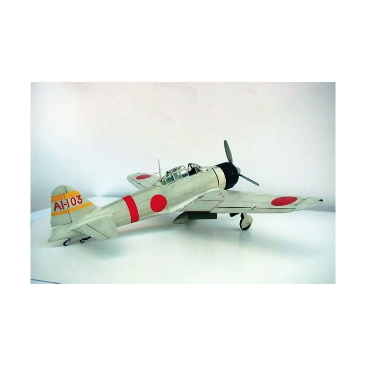 Mitsubishi A6M2b Zero Typ 21, 1/24 - Trumpeter 02405