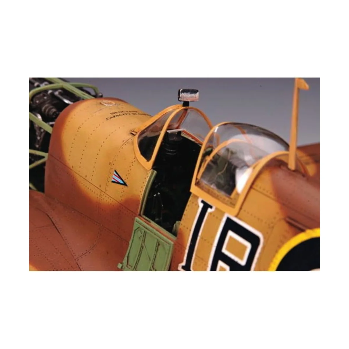 Supermarine Spitfire Mk. Vb/Trop, 1/24 - Trumpeter 02412