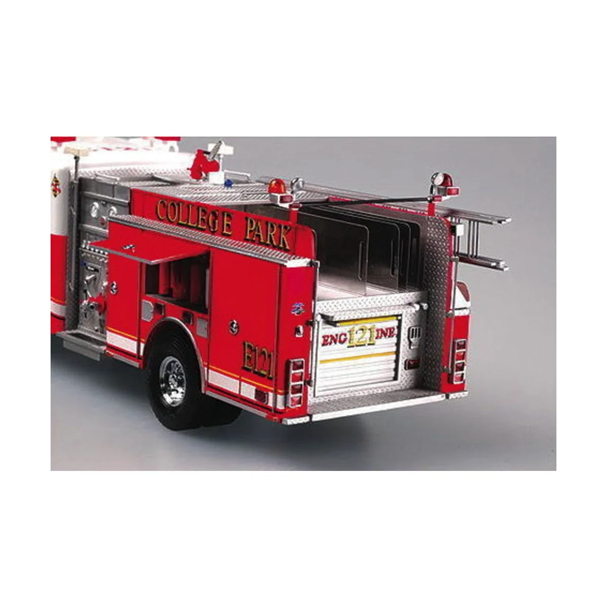 American LaFrance Eagle Fire Pumper 2002, 1/25 - Trumpeter 02506