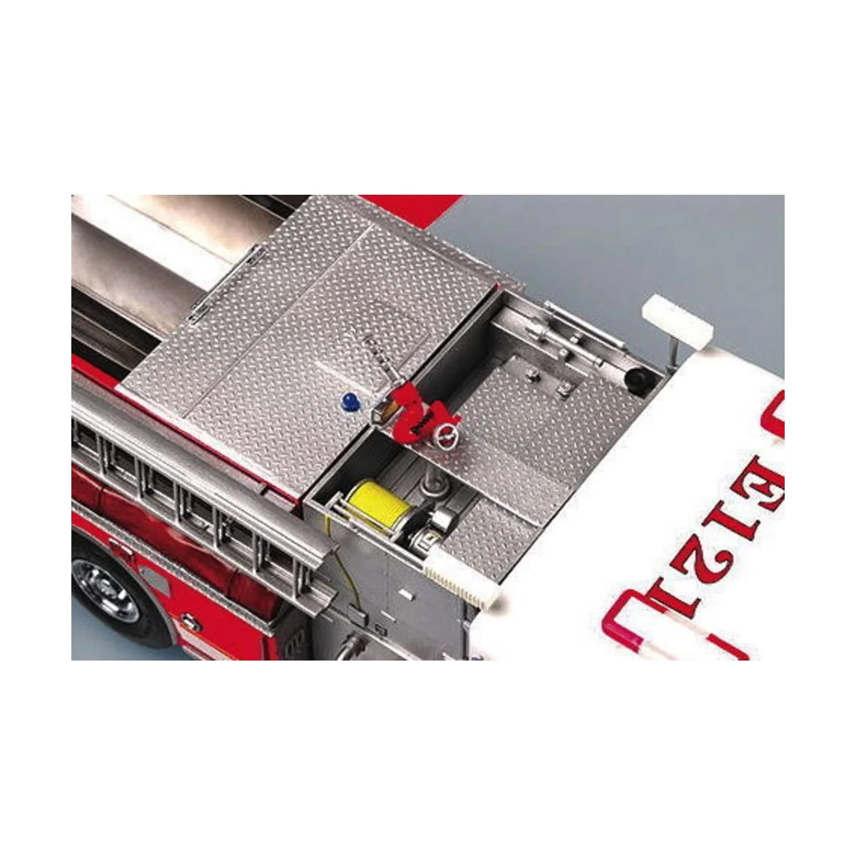 American LaFrance Eagle Fire Pumper 2002, 1/25 - Trumpeter 02506