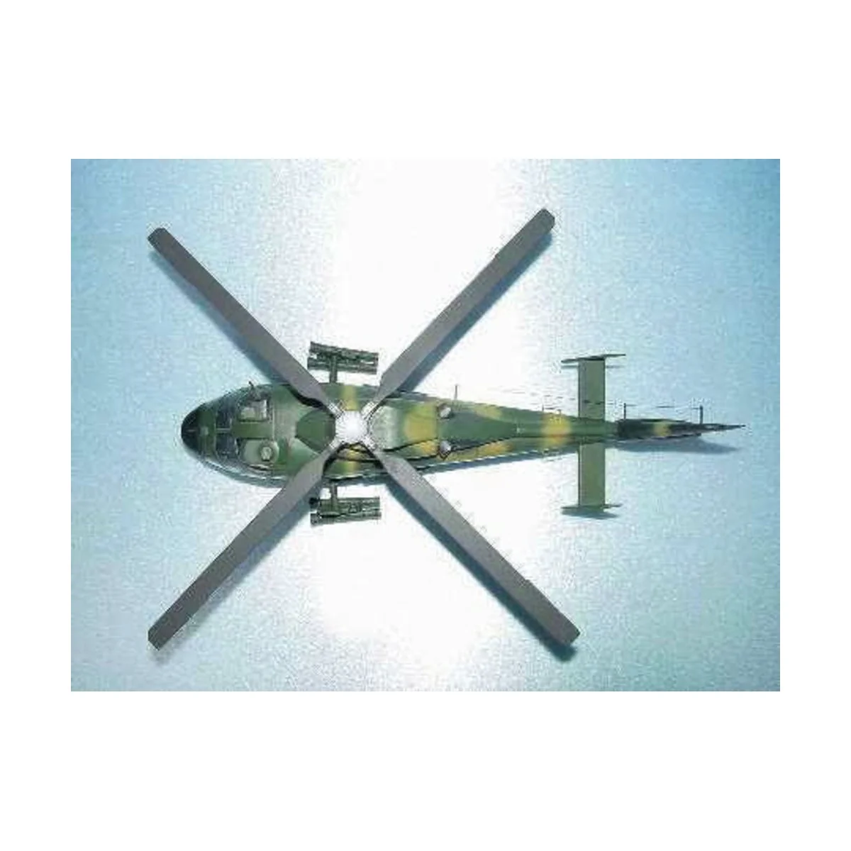 Z-9 G Bewaffneter Helicopter - Trumpeter 02802