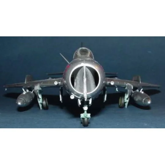 MiG-19 S Farmer C, 1/48 - Trumpeter 02803 MiG-19 S Farmer C, 1/48 - Trumpeter 02803